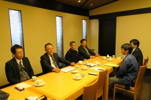 28年度第1回役員会 28年度第1回役員会